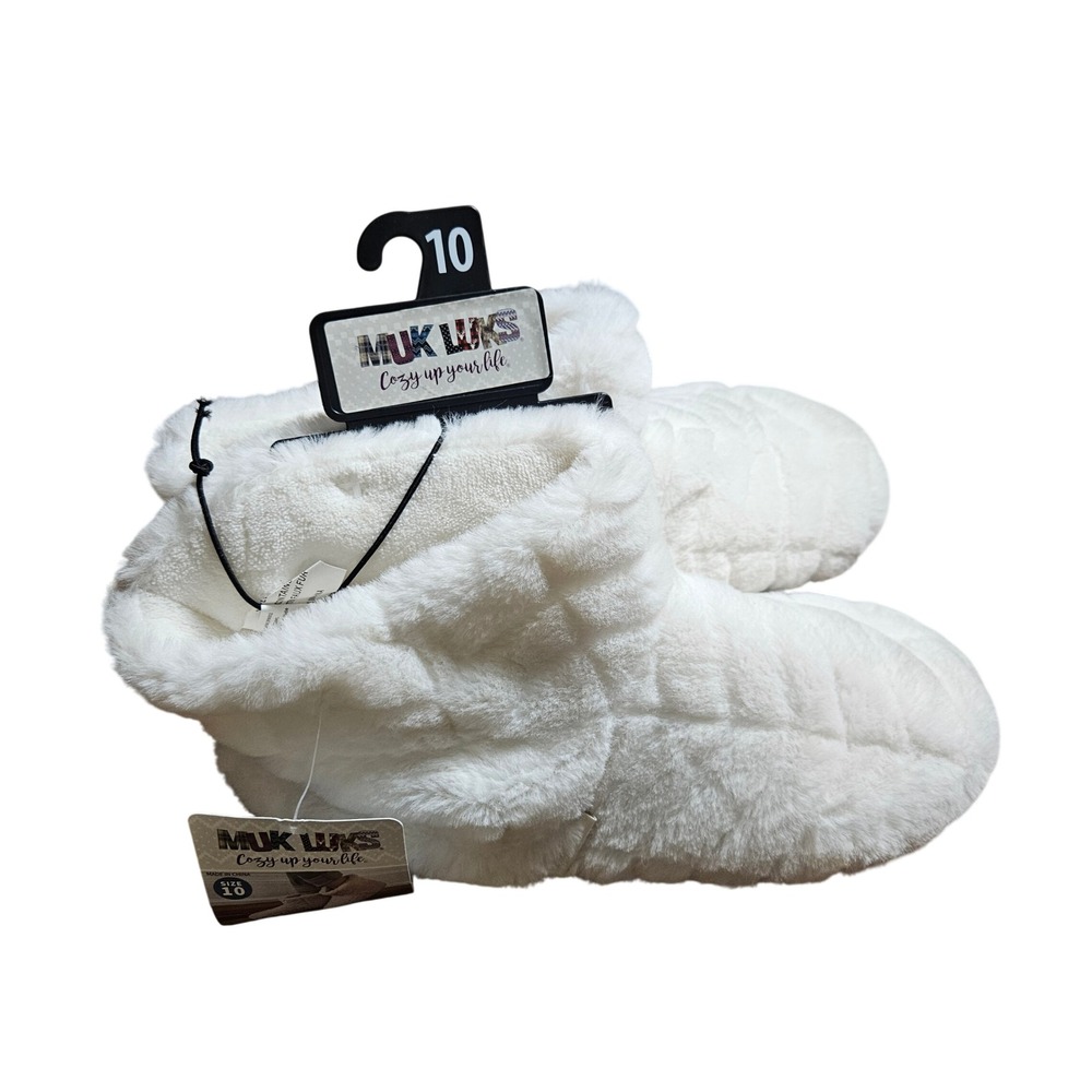 Muk Luks Fuzzy Bootie Slippers 10 Chevron Plush Ivory Cozy Clean Girl NWT